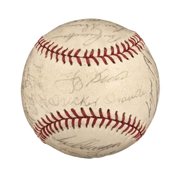 1962 New York Yankees World Series Champions Team Signed Ball with 25 Signatures 